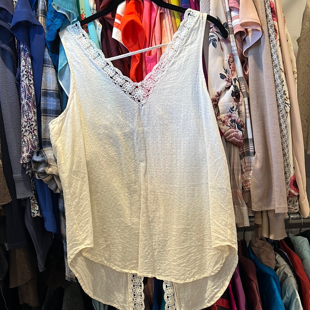 Mystree summer sleeveless lace back top